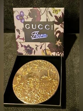Gucci Flora Dance Gold Compact Mirror NEW in its SEALED in Plastic Original Box